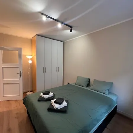 Downtown Admiral Apartment